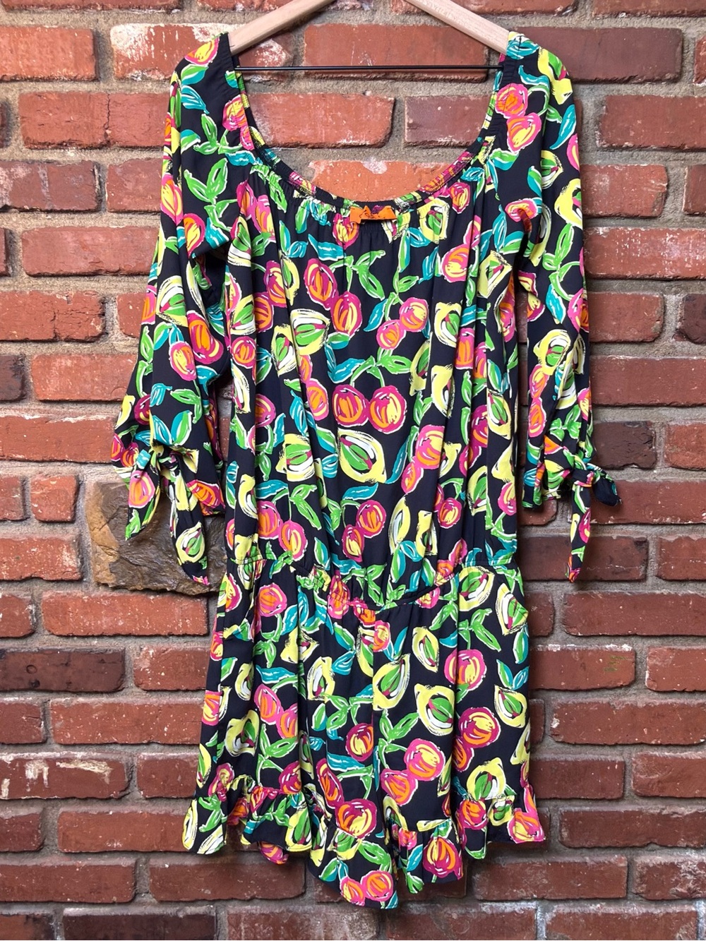 Voom by Joy Han fruit print size large romper shorts FLAWED made in USA